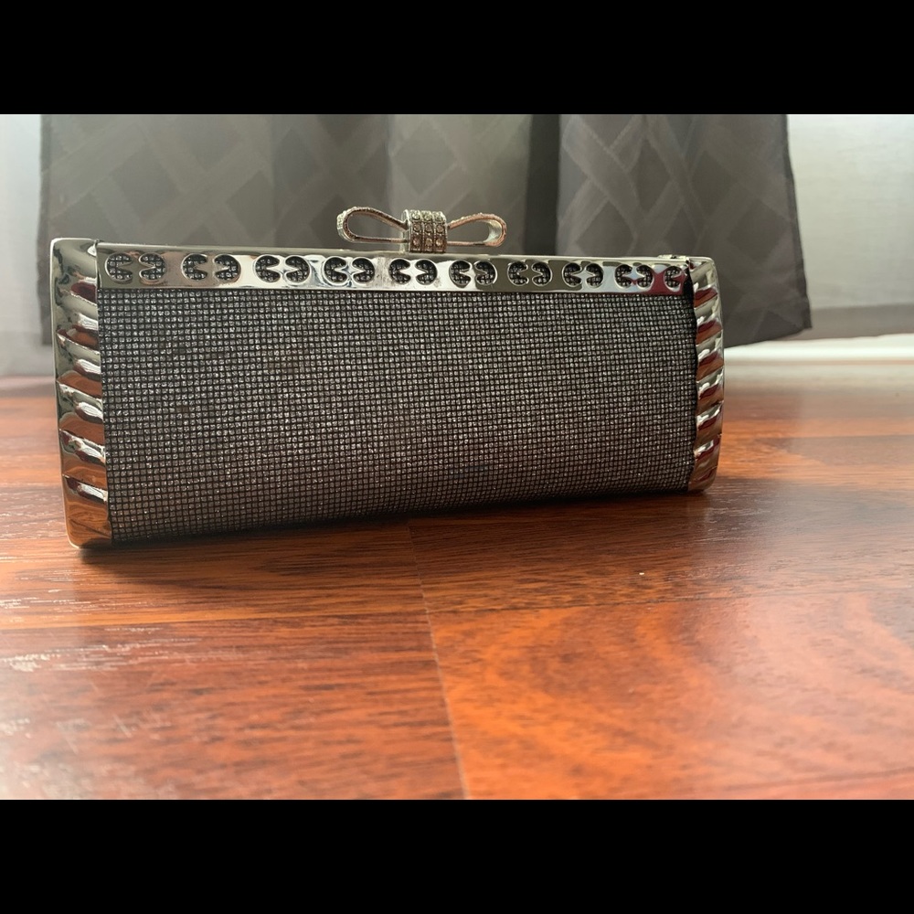 Silver Clutch